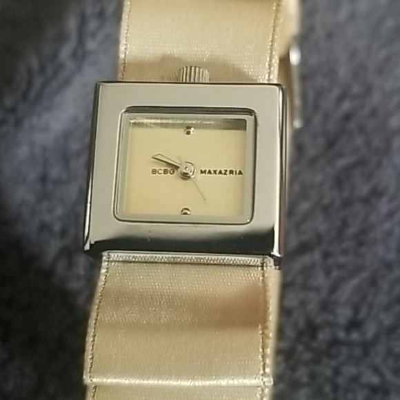 Watch - Picture 2 of 4